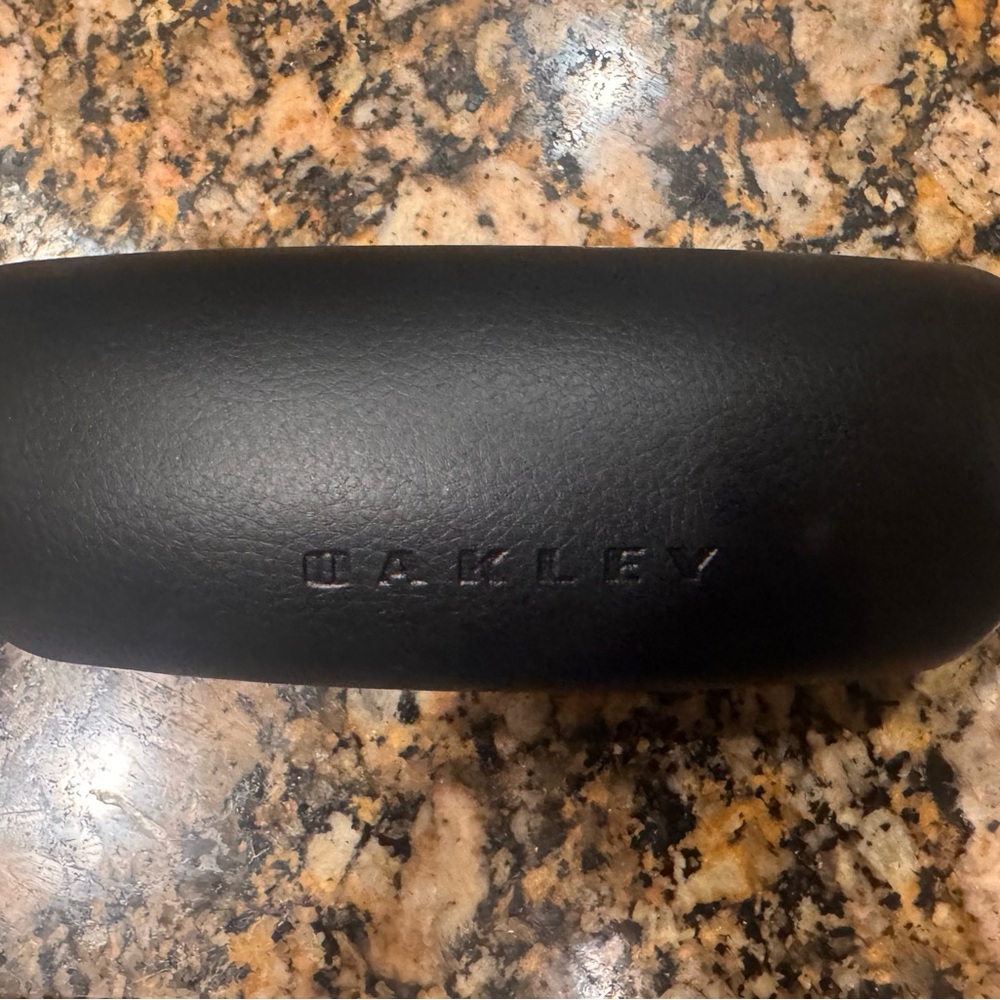 Oakley Black Sunglasses Case & Eyeglass/ Oakley Pouch. Brand New
